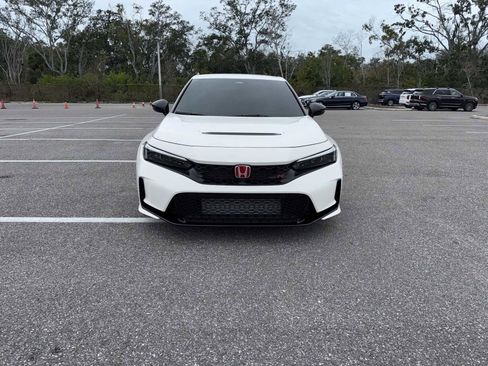 Used 2025 Honda Civic Type R image 9