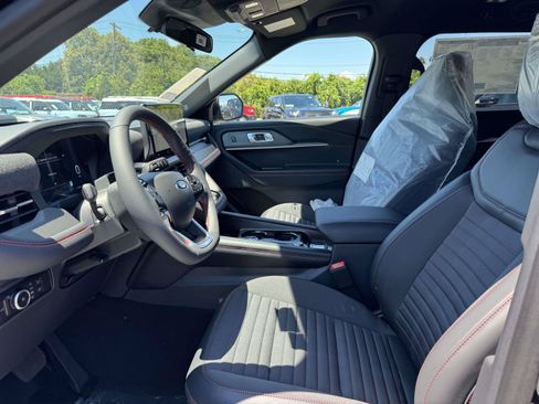 New 2026 Ford Explorer ST-Line w/ ST-Line Street Pack AWD/4WD image 14