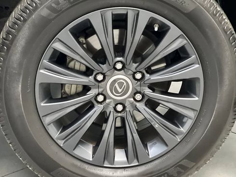 Used 2022 Lexus GX 460 Premium w/ Accessory Package AWD/4WD image 84