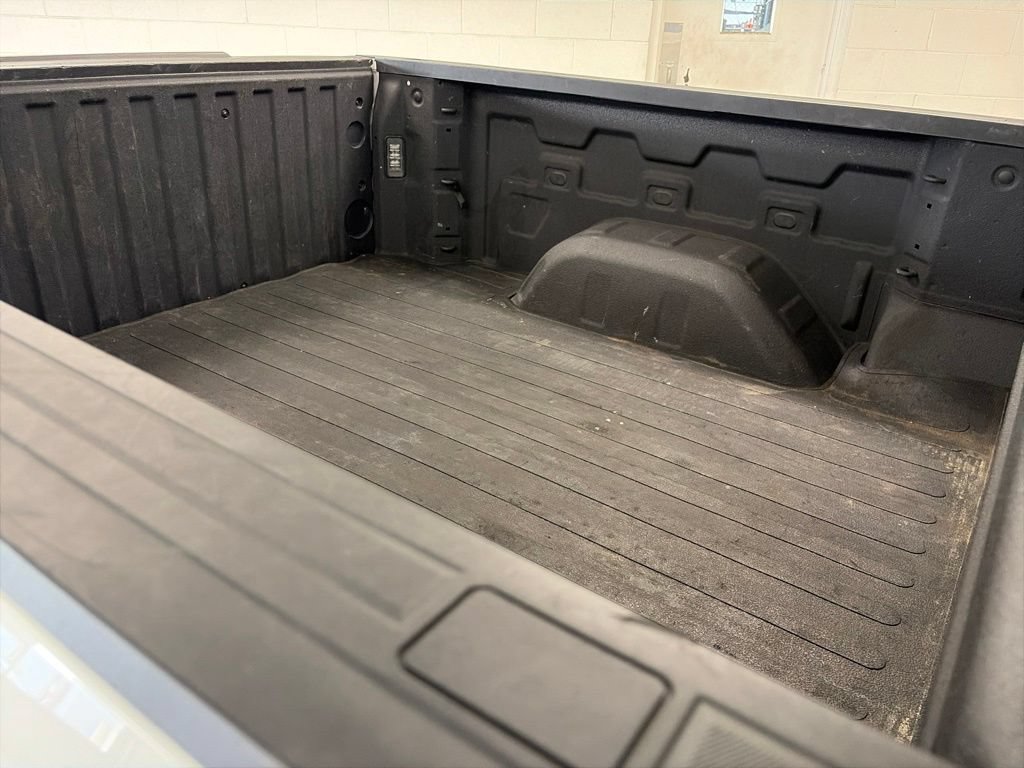 Used 2023 Chevrolet Silverado 1500 Custom AWD/4WD image 11
