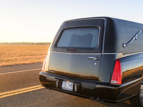 Used 2009 Cadillac DTS Hearse FWD image 67