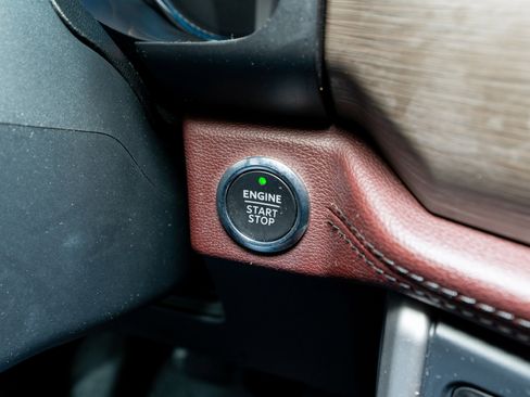 Used 2022 Ford Expedition Max Limited image 29