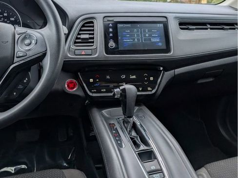 Used 2020 Honda HR-V EX image 21