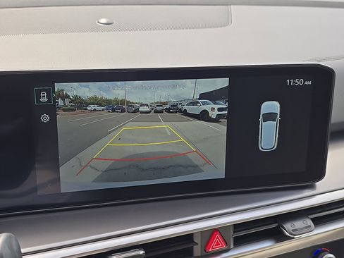 Certified 2025 Kia Sorento EX image 24