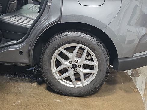 Used 2024 Ford Edge SEL image 30