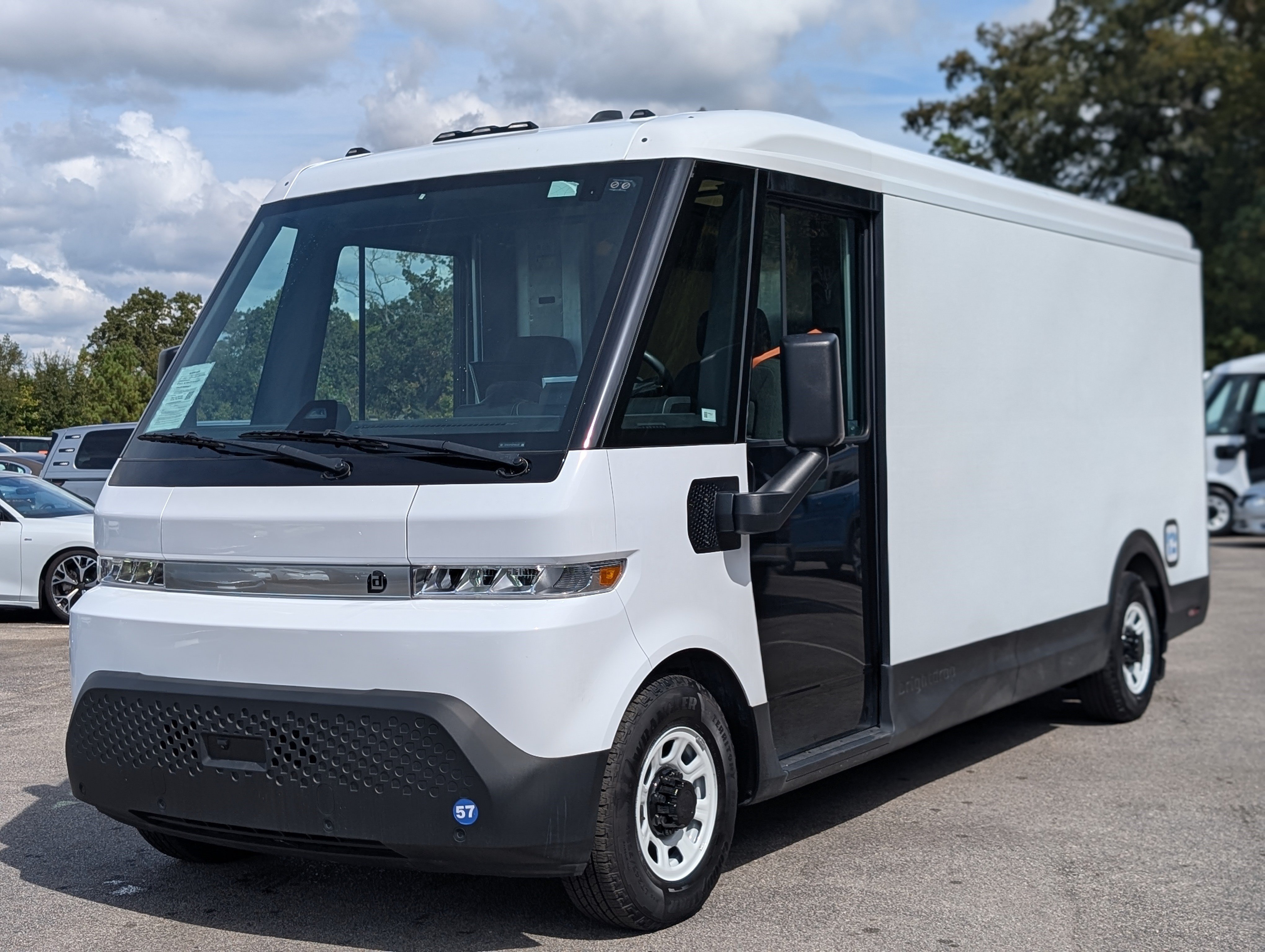 Used 2024 Chevrolet Brightdrop 600 w/ Commercial Equipment Package AWD/4WD image 5
