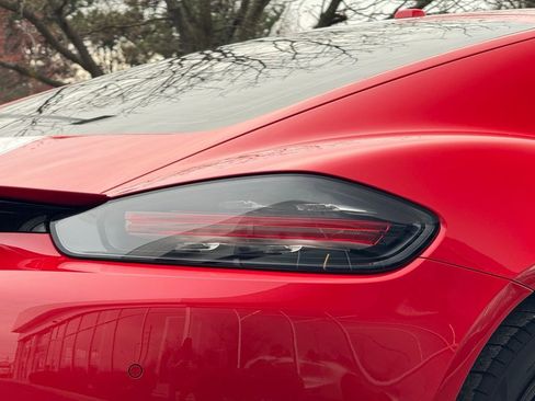 Used 2021 Porsche 718 Cayman image 27