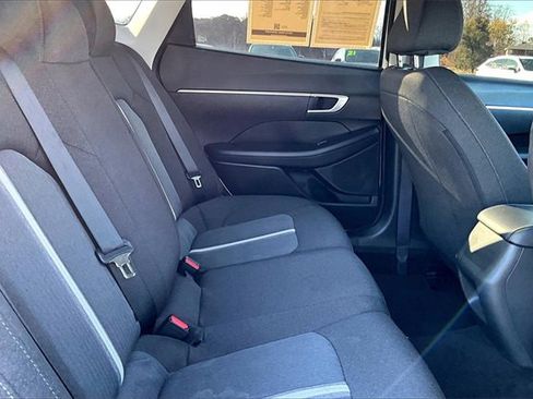 Used 2021 Hyundai Sonata SE w/ Cargo Package image 11