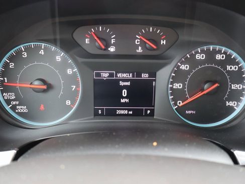 Used 2024 Chevrolet Traverse LS w/ Safety Package image 35