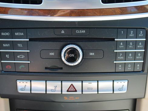 Used 2016 Mercedes-Benz E 350 4MATIC Wagon image 38