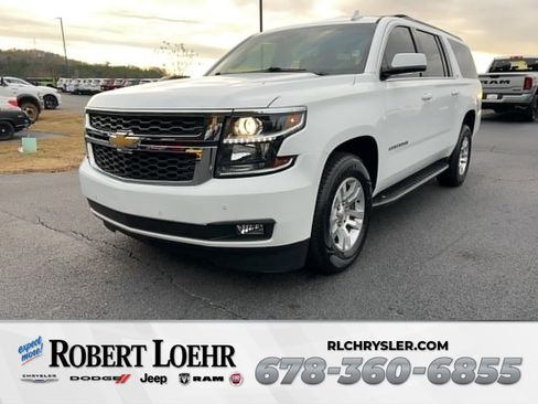 Used 2019 Chevrolet Suburban LT image 1