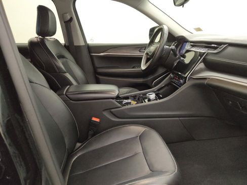 Used 2021 Jeep Grand Cherokee L Limited image 21