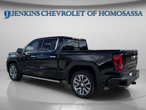 Used 2024 GMC Sierra 1500 Denali AWD/4WD image 7