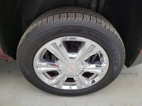 Used 2017 GMC Terrain SLE image 31