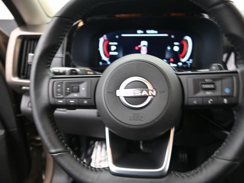 Certified 2024 Nissan Pathfinder Platinum w/ Cargo Package image 21