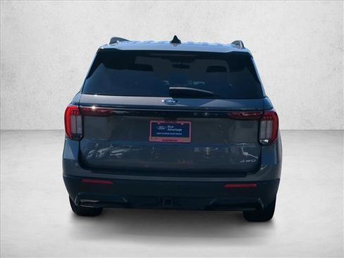 Certified 2025 Ford Explorer ST-Line w/ ST-Line Street Pack AWD/4WD image 7