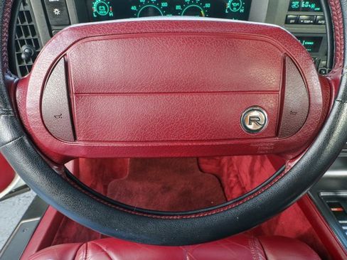 Used 1990 Buick Reatta Convertible image 17