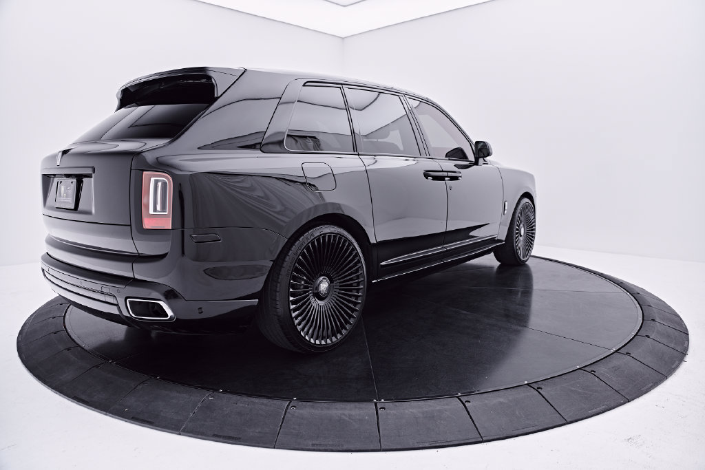 Used 2020 Rolls-Royce Cullinan AWD/4WD image 18