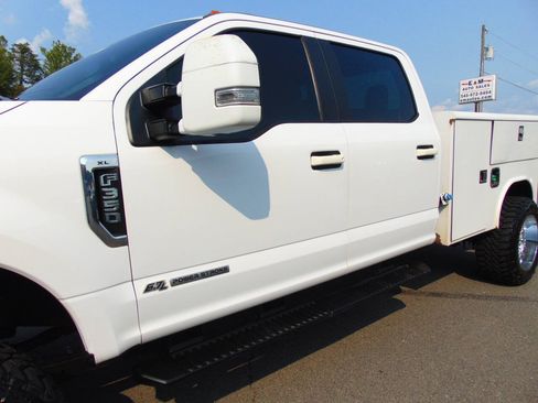 Used 2017 Ford F350 XL w/ Power Equipment Group AWD/4WD image 27