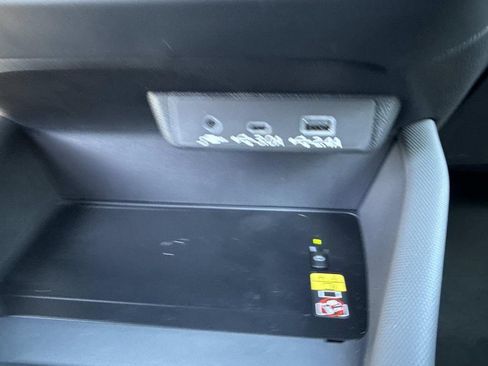 New 2025 Subaru Forester Touring image 31