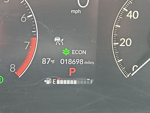 Used 2025 Honda HR-V LX image 19