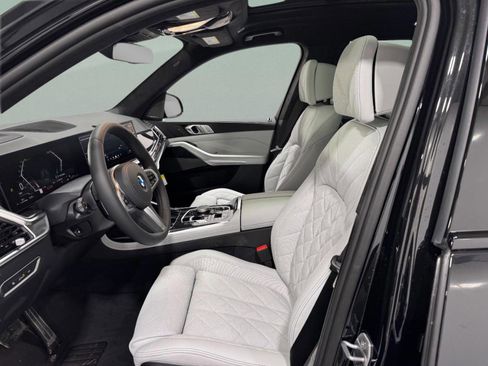 New 2026 BMW X7 xDrive40i w/ M Sport Package image 31