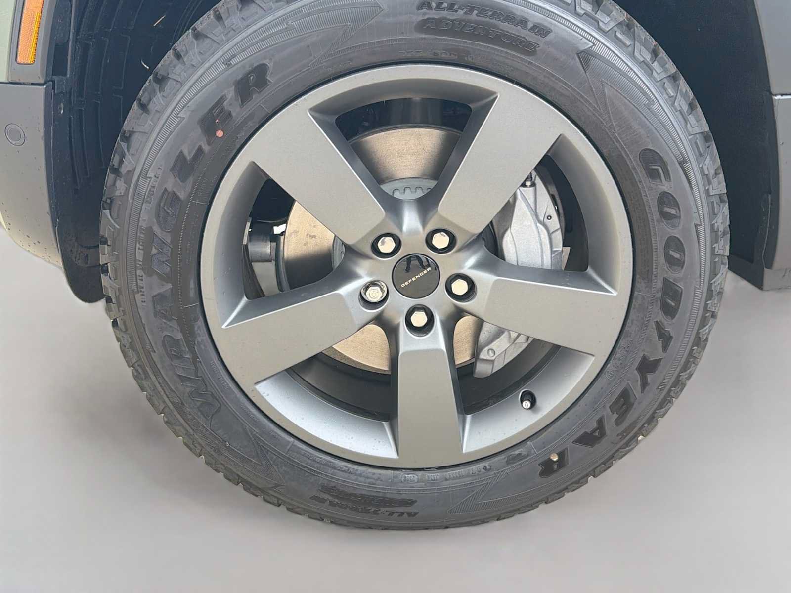 New 2026 Land Rover Defender 110 S AWD/4WD image 6