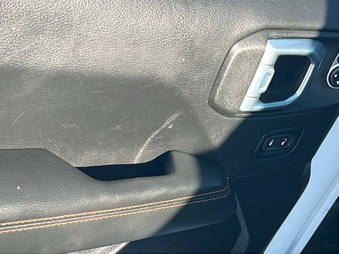 Used 2021 Jeep Gladiator Mojave image 22