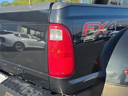 Used 2015 Ford F350 King Ranch w/ King Ranch w/Chrome Package image 10