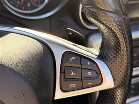 Used 2017 Mercedes-Benz SLC 300 w/ Premium 1 Package image 18