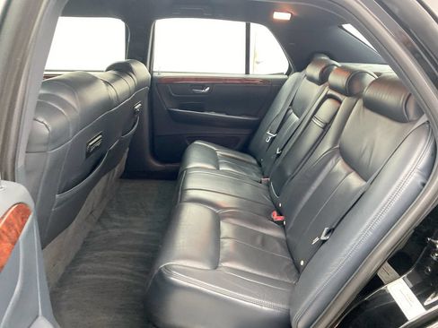 Used 2009 Cadillac DTS Limousine FWD image 22