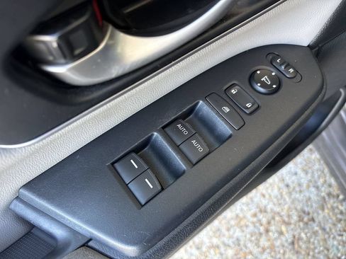 Used 2017 Honda CR-V EX-L image 23