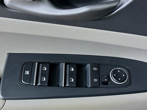 Used 2019 Kia Forte LXS FWD image 15