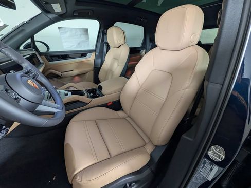New 2026 Porsche Cayenne S AWD/4WD image 5