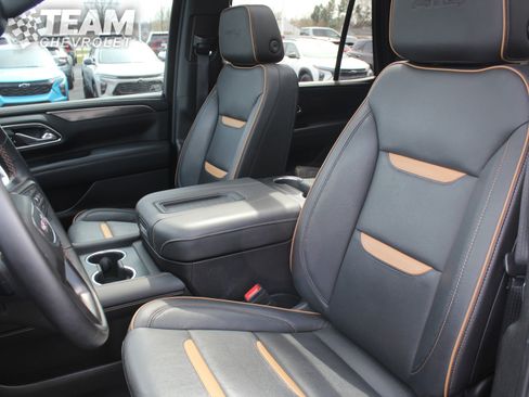 Used 2023 GMC Yukon AT4 w/ LPO, Floor Liner Package image 10