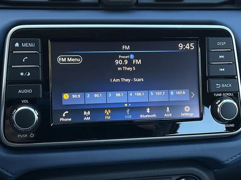 New 2025 Nissan Versa SV w/ Trunk Package image 27