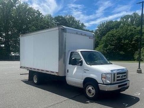 Used 2019 Ford E-350 and Econoline 350 Super Duty w/ Power Windows & Locks Group RWD image 1