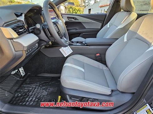 New 2026 Toyota Camry SE w/ Convenience Package image 5