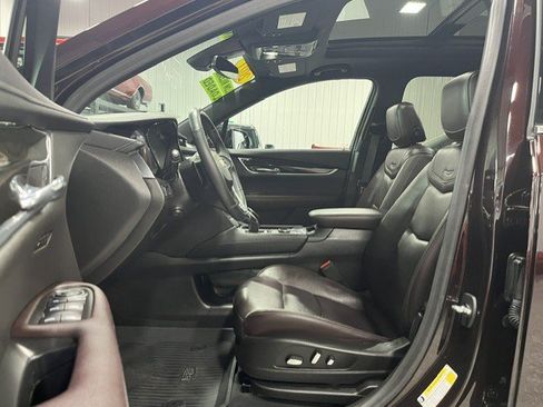 Certified 2021 Cadillac XT6 Premium Luxury AWD/4WD image 11