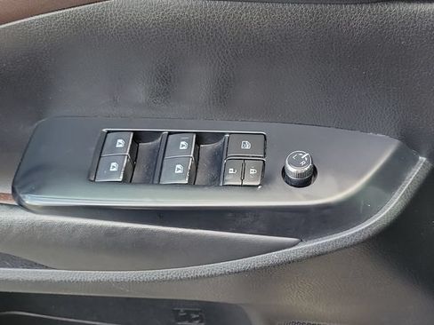 Used 2017 Toyota Highlander Limited Platinum FWD image 17