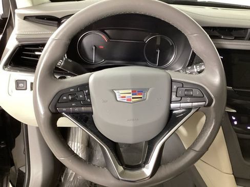 Used 2021 Cadillac XT6 Premium Luxury AWD/4WD image 13