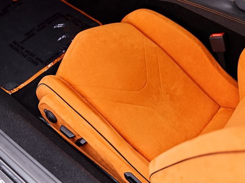 Used 2025 Lamborghini Revuelto AWD/4WD image 68