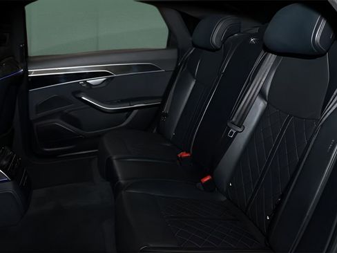 Used 2022 Audi S8 4.0T w/ S8 Executive Package image 13
