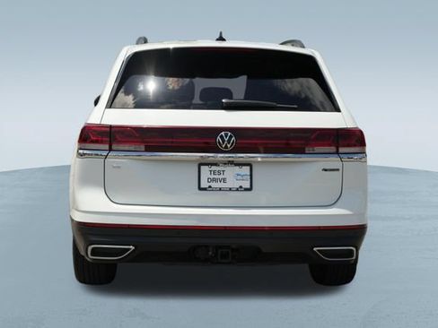 Used 2024 Volkswagen Atlas SE AWD/4WD image 8