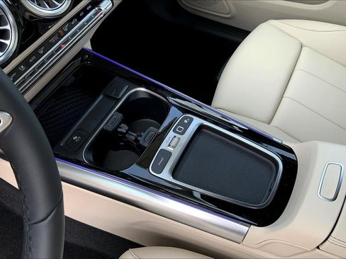 New 2025 Mercedes-Benz GLA 250 GLA 250 image 7