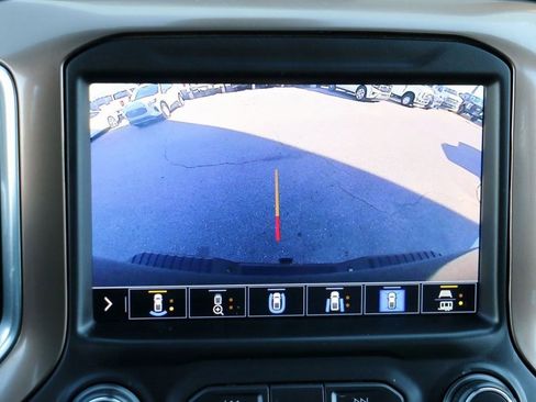 Used 2020 Chevrolet Silverado 2500 High Country w/ Z71 Off-Road Package image 16