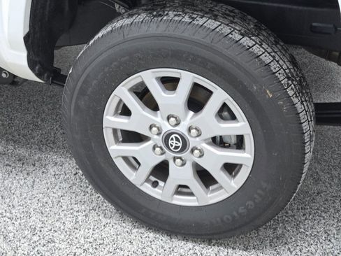 Used 2025 Toyota Tacoma SR image 13