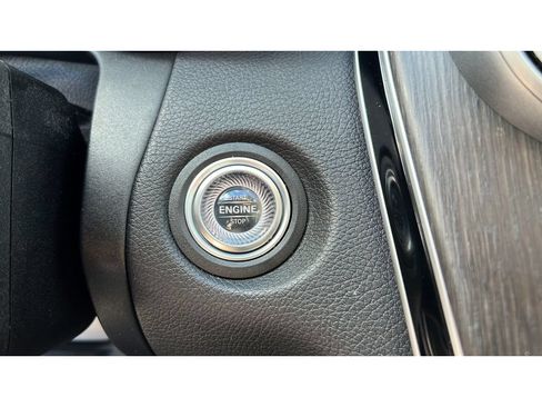 Used 2020 Mercedes-Benz C 300 4MATIC Sedan image 21