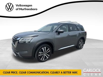Used 2024 Nissan Pathfinder Platinum w/ Cargo Package
