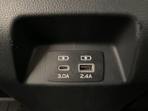 Used 2024 Subaru Crosstrek 2.0i Premium image 13